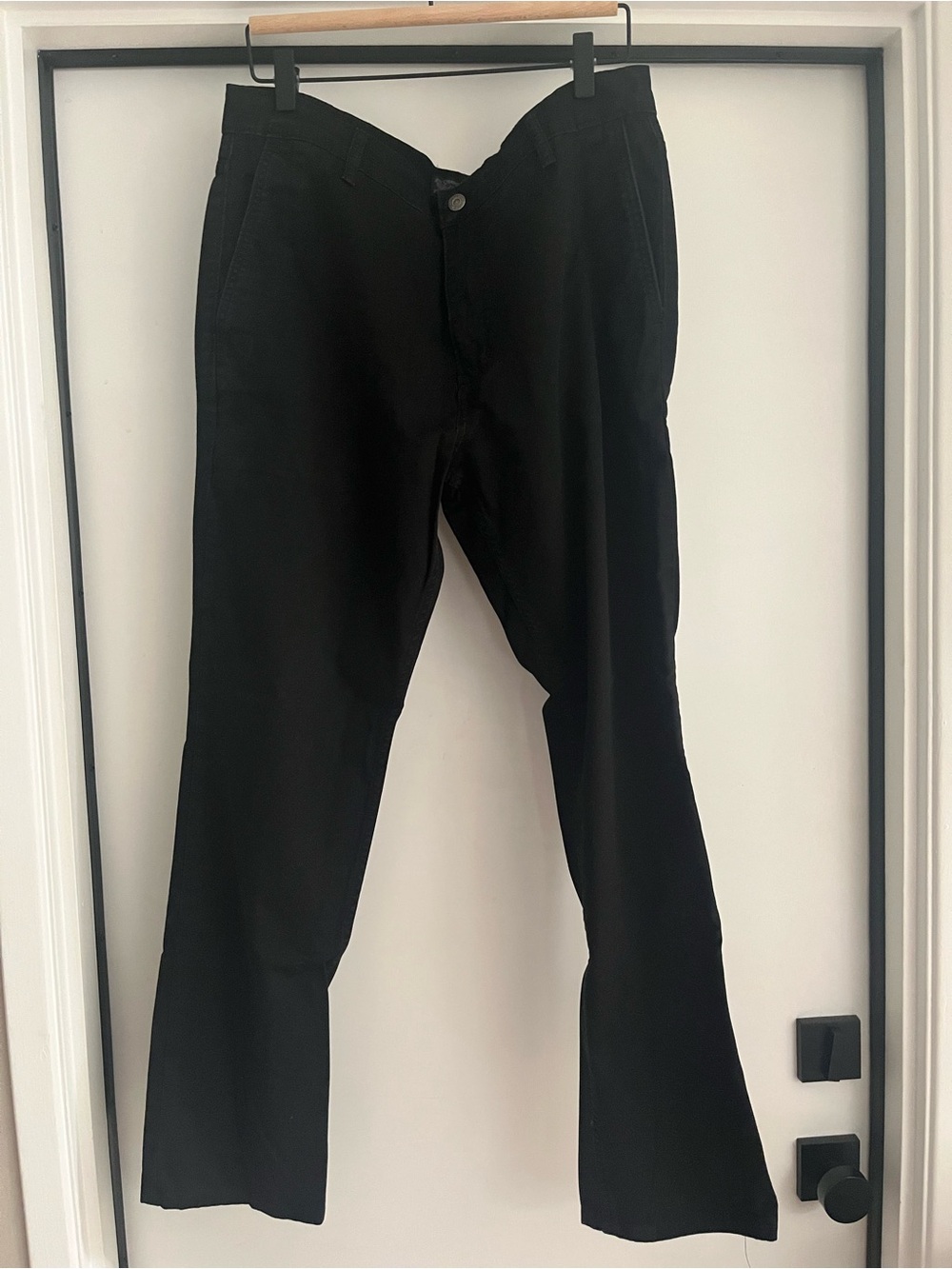 Men's Black Chino Pants - Straight Fit
